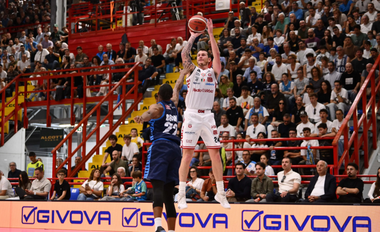 Pallacanestro Serie A -Olimpia Milano sbanca Napoli: vittoria per 98-82